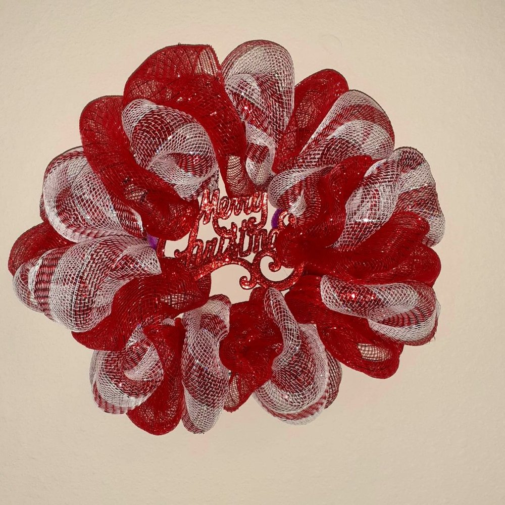 Beautiful "Merry Christmas" Wreath
